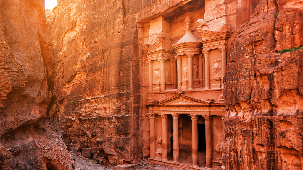 Exploring Petra by car: top tips for a memorable trip