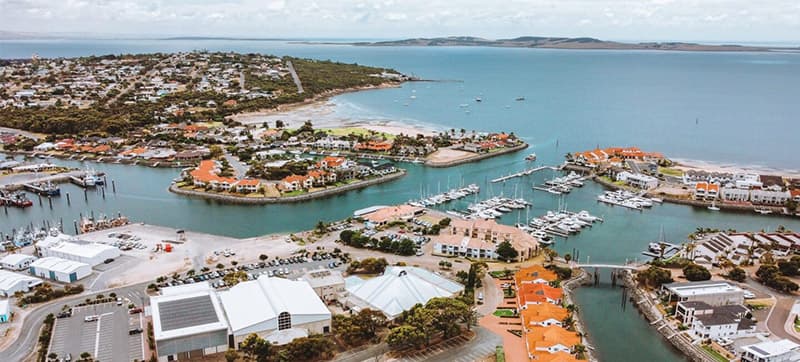 Φτηνές Ενοικίαση αυτοκινήτων σε Πορτ Λίνκολν Αεροδρόμιο