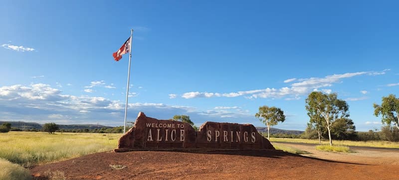 Φτηνές Ενοικίαση αυτοκινήτων σε Άλις Σπρινγκς Αεροδρόμιο