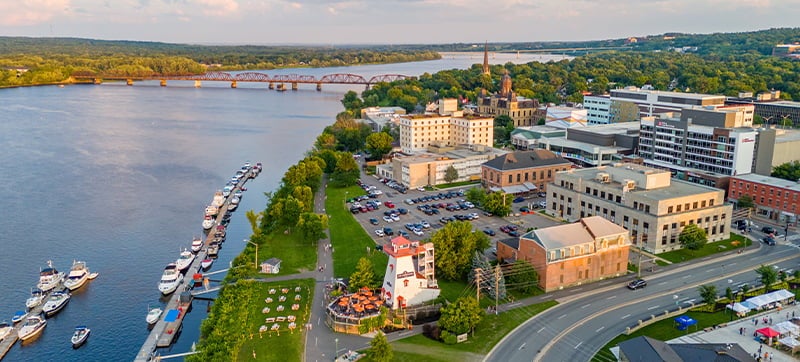 Φτηνές Ενοικίαση αυτοκινήτων σε Φρέντερικτον Αεροδρόμιο