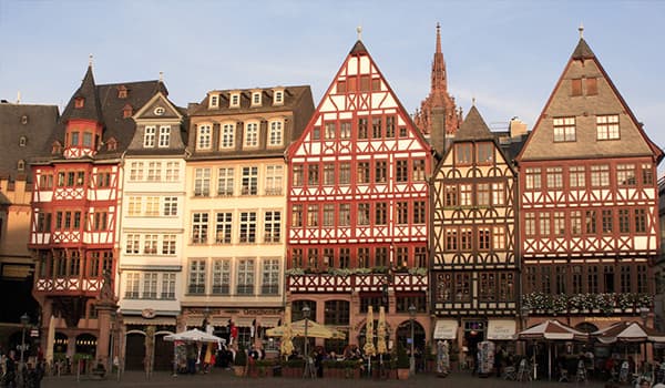 Φτηνές Ενοικίαση αυτοκινήτων σε Φρανκφούρτη επί του Μάιν Αεροδρόμιο