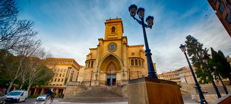 Φτηνές Ενοικίαση αυτοκινήτων σε Αλμπαθέτε Αεροδρόμιο