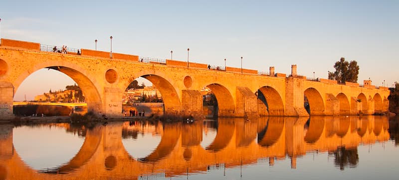 Ενοικίαση αυτοκινήτων σε Μπαδαχόθ