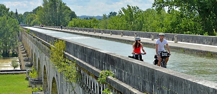 Jeftini Najam Automobila u Agen City
