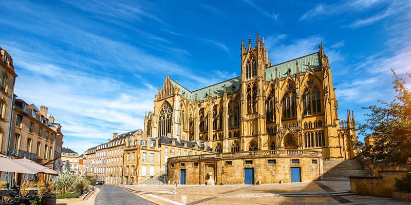 Najam Automobila u Metz