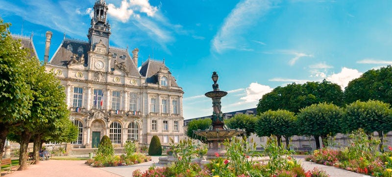 Φτηνές Ενοικίαση αυτοκινήτων σε Λιμόζ Αεροδρόμιο