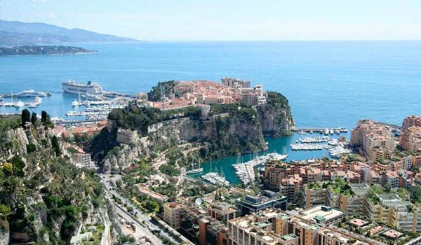 Γιατί να νοικιάσετε αυτοκίνητο στη Νίκαια;