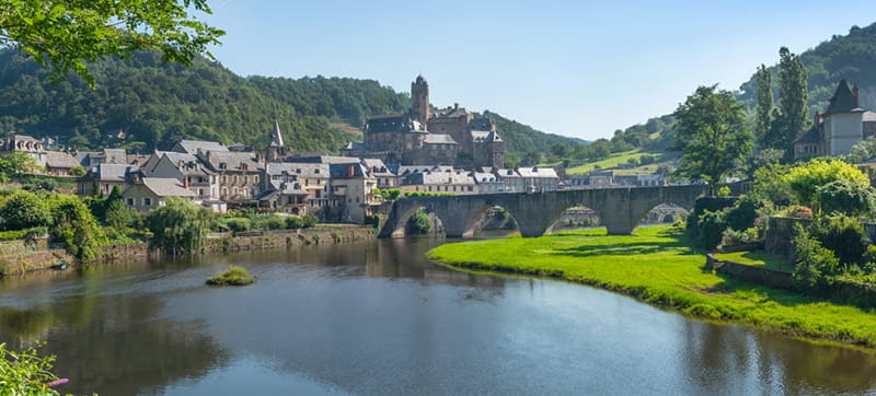 Ενοικίαση αυτοκινήτων σε Ροντέζ