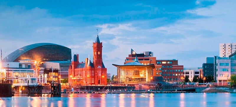 Φτηνή ενοικίαση αυτοκινήτου στο αεροδρόμιο του Κάρντιφ