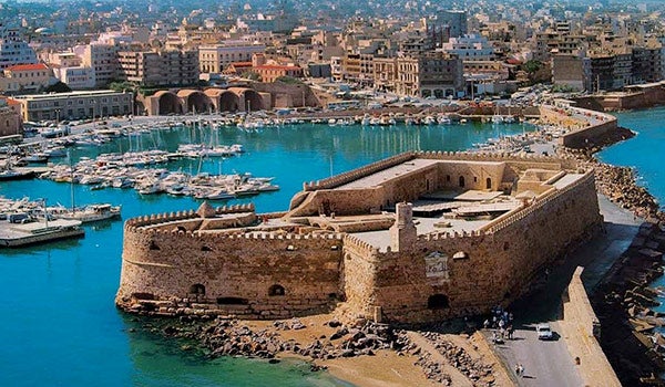 Γιατί να νοικιάσετε αυτοκίνητο στο Ηράκλειο, Κρήτη;