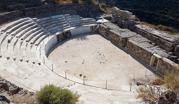 Φτηνές Ενοικίαση αυτοκινήτων σε Μήλος Αεροδρόμιο