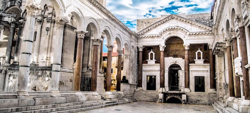 Ενοικίαση αυτοκινήτων σε Σπλιτ