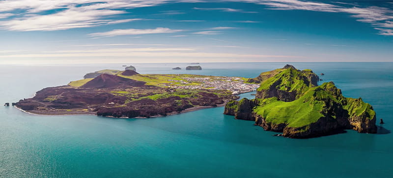 ¿Por qué Alquilar un Coche en las Islas Vestmann?