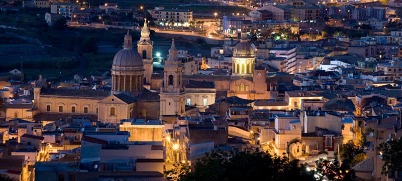 Ενοικίαση αυτοκινήτων σε Σικελία, Κομίζο