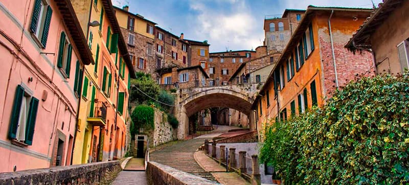 Ενοικίαση αυτοκινήτων σε Περούτζα