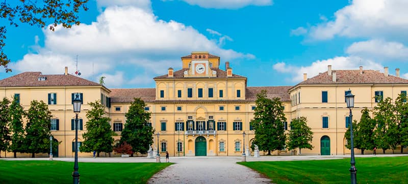 Φτηνές Ενοικίαση αυτοκινήτων σε Πάρμα Αεροδρόμιο