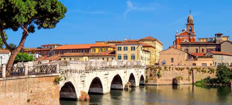 Φτηνές Ενοικίαση αυτοκινήτων σε Ρίμινι Αεροδρόμιο