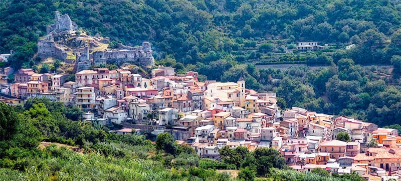 Φτηνές Ενοικίαση αυτοκινήτων σε Λαμετσία Τέρμε Αεροδρόμιο