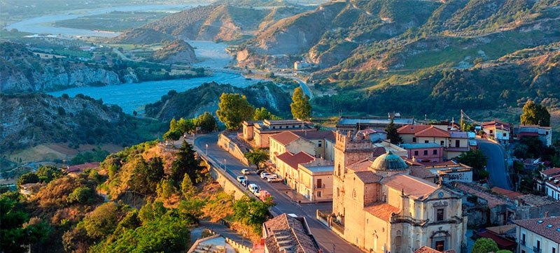 Ενοικίαση αυτοκινήτων σε Λαμετσία Τέρμε