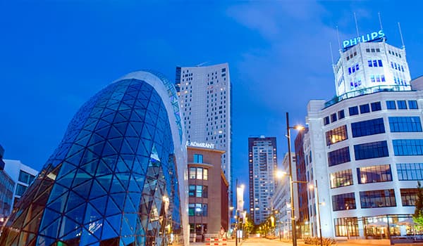 Φτηνές Ενοικίαση αυτοκινήτων σε Αϊντχόφεν Αεροδρόμιο