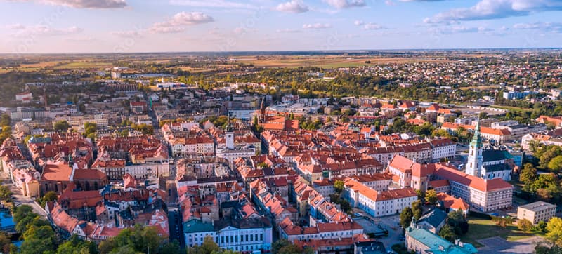 Φτηνές Ενοικίαση αυτοκινήτων σε Ράντομ Αεροδρόμιο