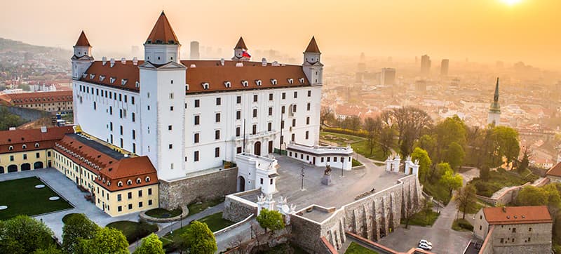 Φτηνές Ενοικίαση αυτοκινήτων σε Μπρατισλάβα Αεροδρόμιο