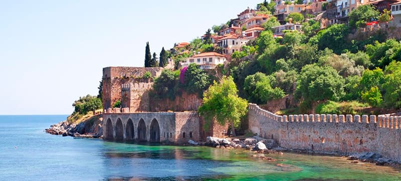 Φτηνές Ενοικίαση αυτοκινήτων σε Αλάνια Αεροδρόμιο