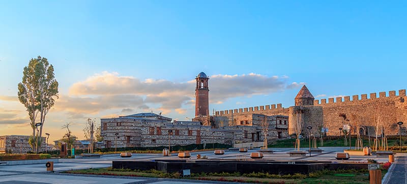 Φτηνές Ενοικίαση αυτοκινήτων σε Ερζερούμ Αεροδρόμιο