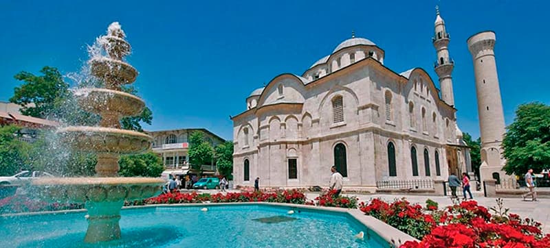 Ενοικίαση αυτοκινήτων σε Μαλάτεια