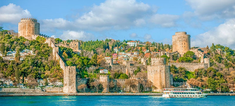 .Γιατί να νοικιάσετε αυτοκίνητο στην Κωνσταντινούπολη Sabiha Gökçen;