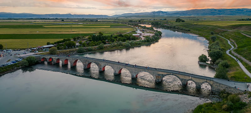 Ενοικίαση αυτοκινήτων σε Μους