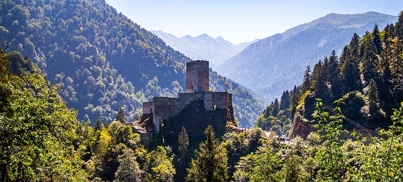 Ενοικίαση αυτοκινήτων σε Ριζούντα-Αρτβίν