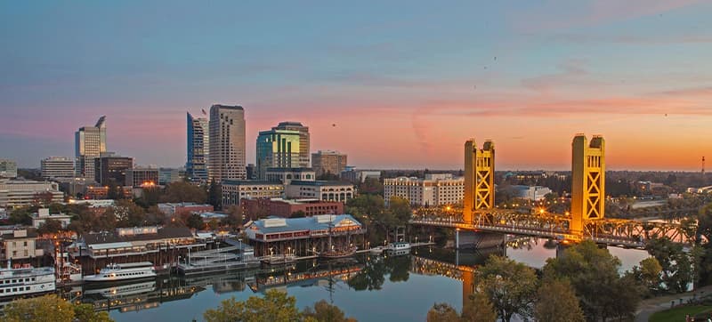 Φτηνές Ενοικίαση αυτοκινήτων σε Σακραμέντο Αεροδρόμιο