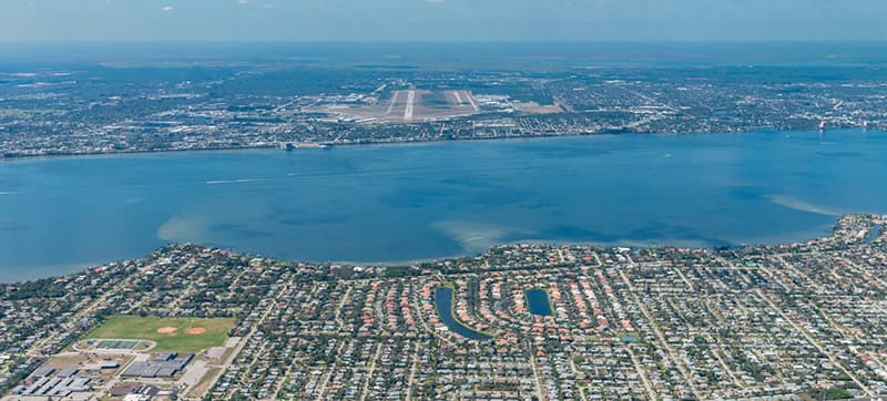 Φτηνές Ενοικίαση αυτοκινήτων σε Ορλάντο, Μελβούρνη Αεροδρόμιο