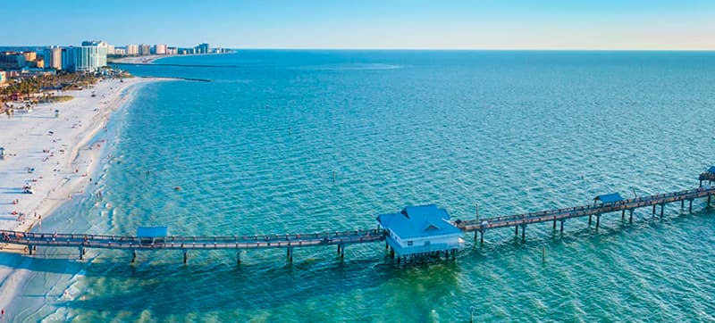 Φτηνές Ενοικίαση αυτοκινήτων σε Κλίαργουοτερ Αεροδρόμιο