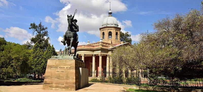 Ενοικίαση αυτοκινήτων σε Μπλουμφοντέιν